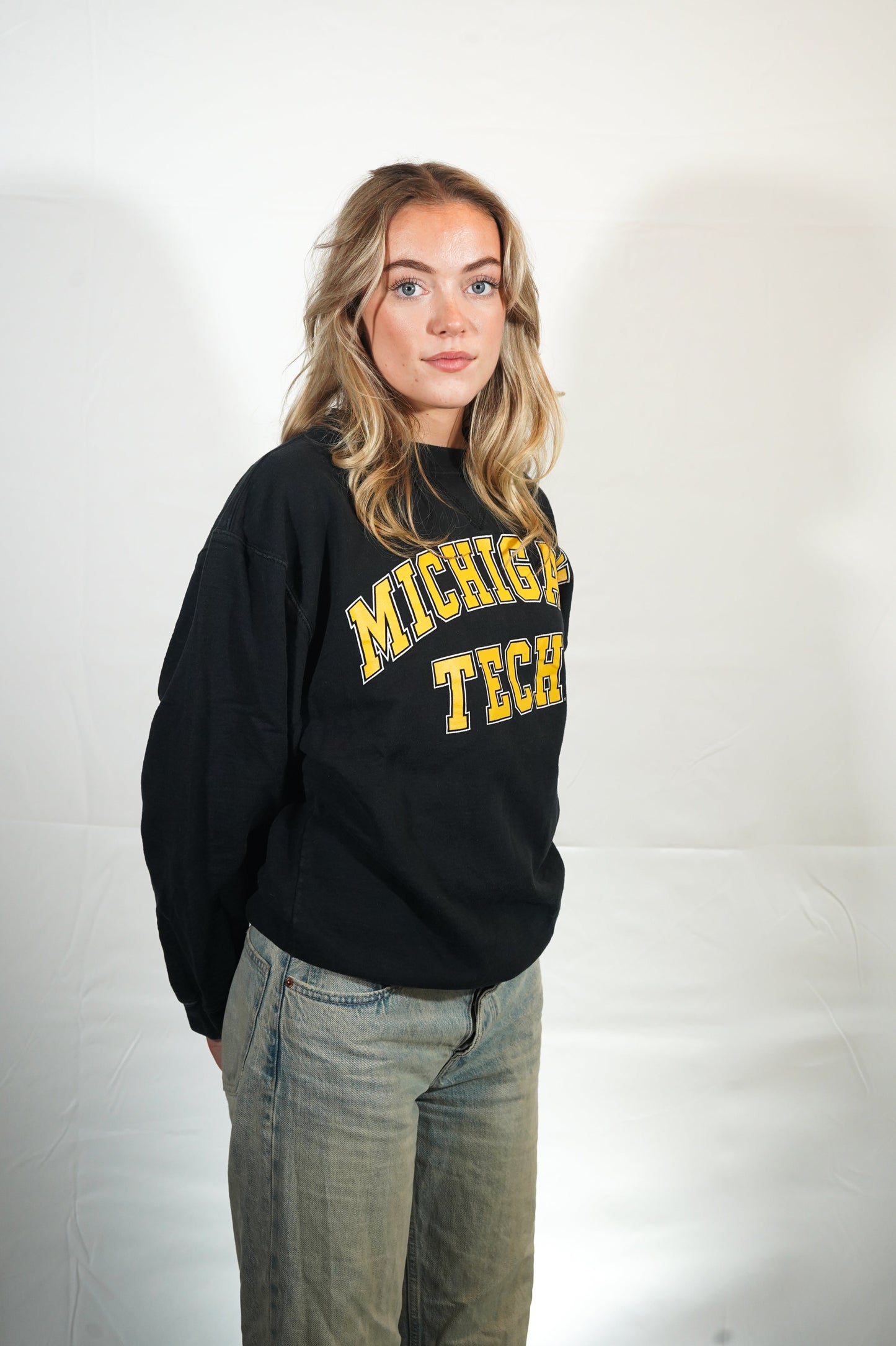 Vintage Michigan Tech Sweater (M)