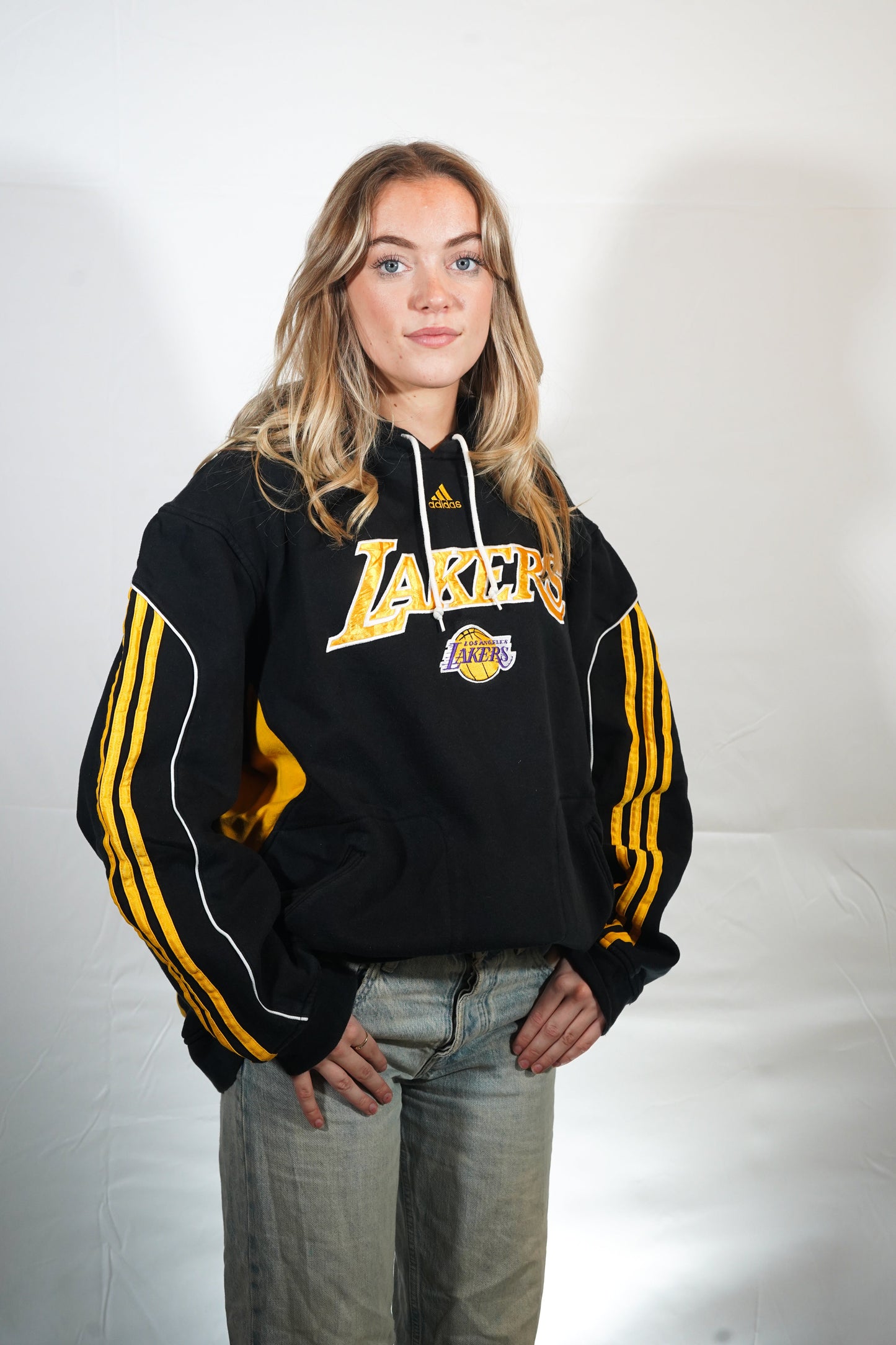 Vintage Lakers hoodie (M)